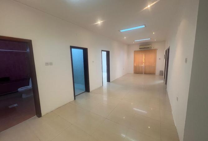 962947 - Property Main Image