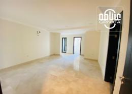 صورةغرفة فارغة لـ: شقة - 3 غرف نوم - 2 حمامات للكراء في جبلة حبشي - المحافظة الشمالية, صورة 1