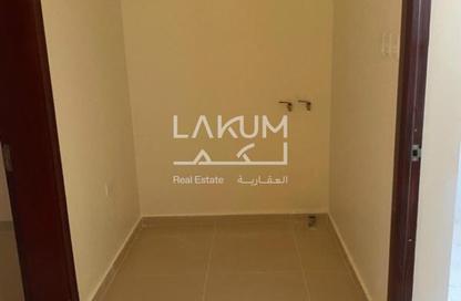 Apartment - 2 Bedrooms - 2 Bathrooms for rent in Busaiteen - Muharraq Governorate