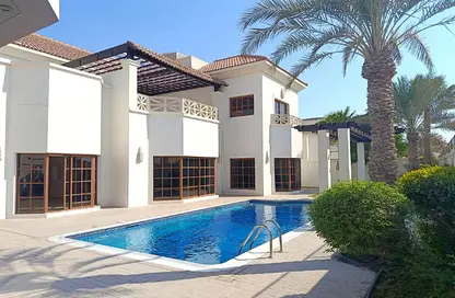 فيلا - 4 غرف نوم - 5 حمامات للايجار في الجنبية - المحافظة الشمالية