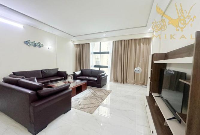 963706 - Property Image 2
