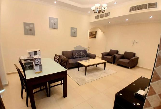 983257 - Property Image 2