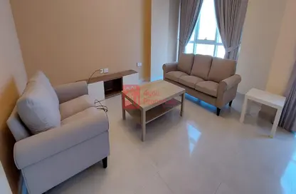 صورة لـ غرفة المعيشة شقة - 2 غرف نوم - 2 حمامات للايجار في الماحوز - المنامة - محافظة العاصمة ، صورة رقم 1