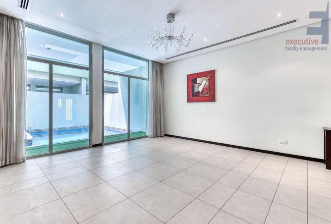 964641 - Property Image 3