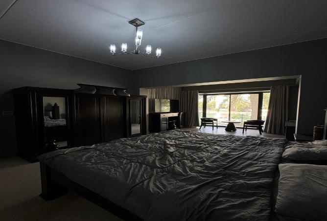 988146 - Property Image 3