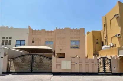 فيلا - 5 غرف نوم - 7 حمامات للايجار في عراد - المحرق
