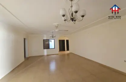 Apartment - 4 Bedrooms - 4 Bathrooms for rent in Hidd - Muharraq Governorate