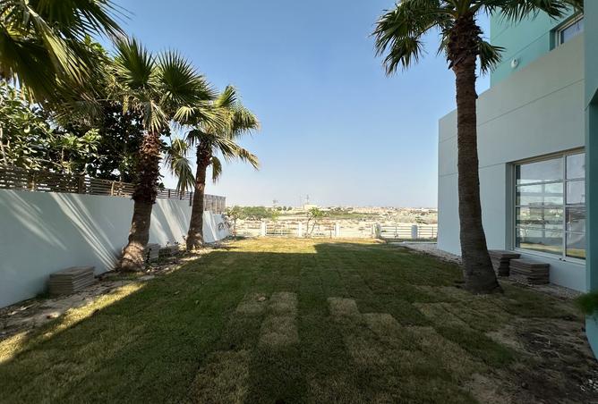 978289 - Property Image 2