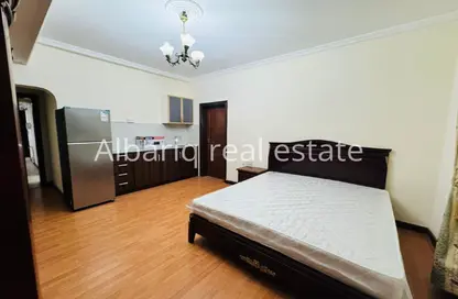 Apartment - Studio - 1 Bathroom for rent in Al Juffair - Capital Governorate