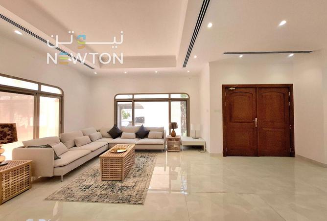 975535 - Property Image 2