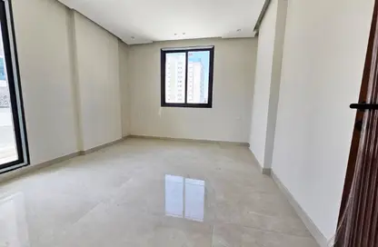 Apartment - 4 Bedrooms - 5 Bathrooms for sale in Hidd - Muharraq Governorate