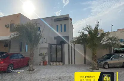 Outdoor House image for: Villa - 4 Bedrooms - 5 Bathrooms for sale in Hamad Town - Northern Governorate, Image 1