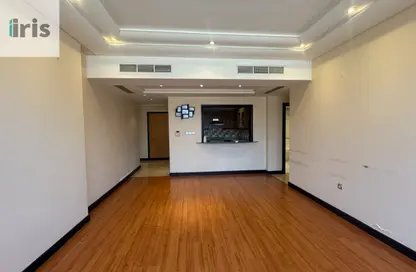 Apartment - 2 Bedrooms - 2 Bathrooms for sale in Sanabis - Manama - Capital Governorate