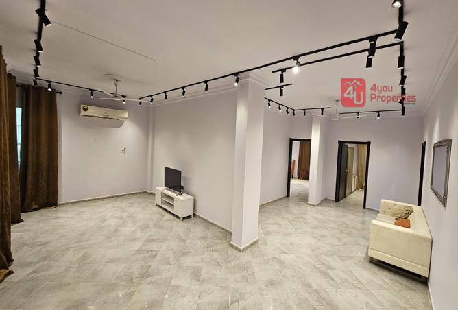 966441 - Property Image 3