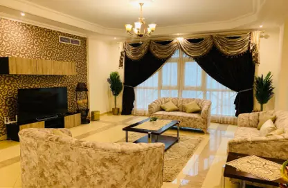 Apartment - 3 Bedrooms - 3 Bathrooms for rent in Al Juffair - Capital Governorate