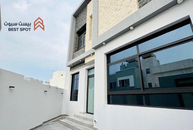 939588 - Property Image 2