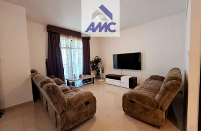 Duplex - 2 Bedrooms - 3 Bathrooms for rent in Al Juffair - Capital Governorate