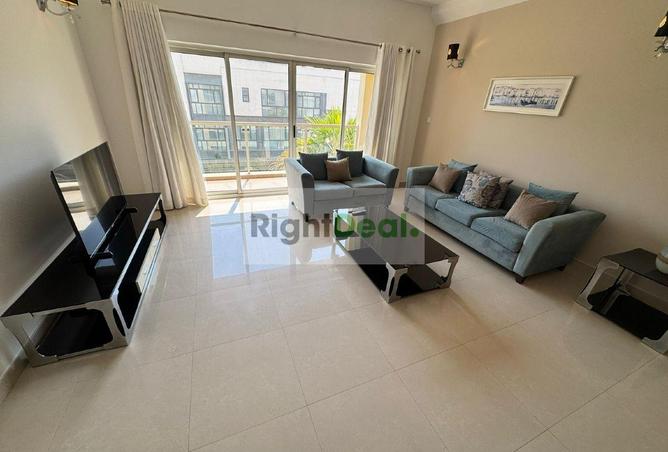 960266 - Property Image 2