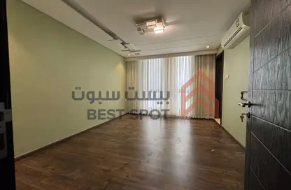 شقة - 3 غرف نوم - 3 حمامات للايجار في الجنبية - المحافظة الشمالية