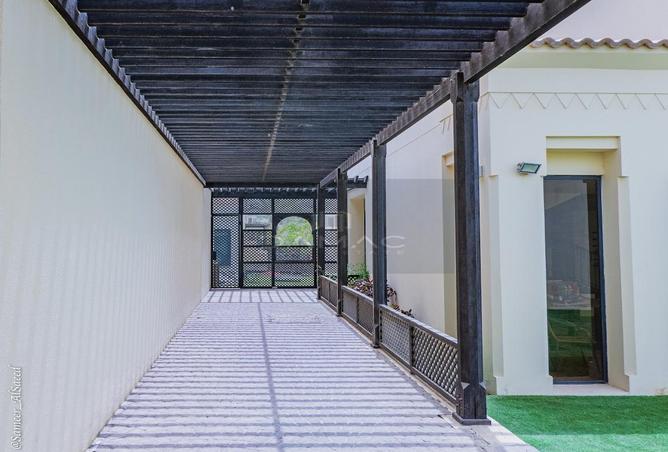 954429 - Property Image 3