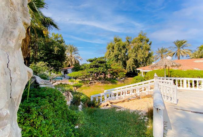 977700 - Property Image 2