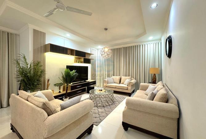 983534 - Property Image 2