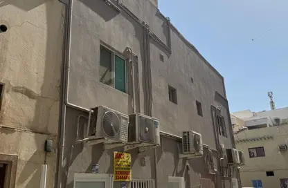 عمارة بالكامل - 8 غرف نوم - 8 حمامات للبيع في القضيبية - المنامة - محافظة العاصمة