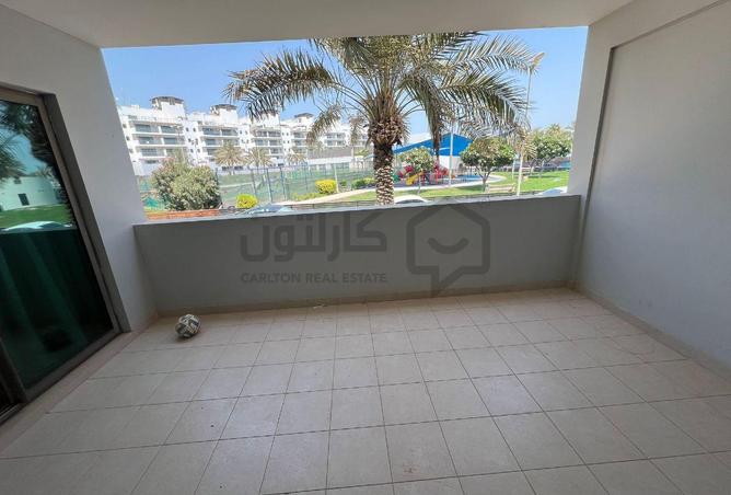 940163 - Property Image 2