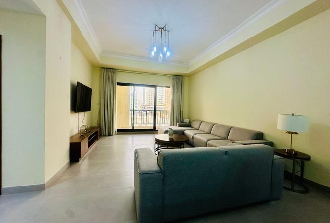 983602 - Property Image 3