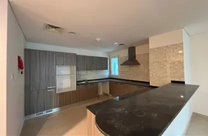 Kitchen image for: Apartment - 1 Bedroom - 2 Bathrooms for sale in Sanabis - Manama - Capital Governorate, Image 1
