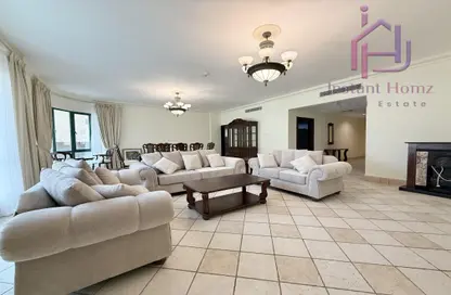 Apartment - 3 Bedrooms - 3 Bathrooms for rent in Al Juffair - Capital Governorate