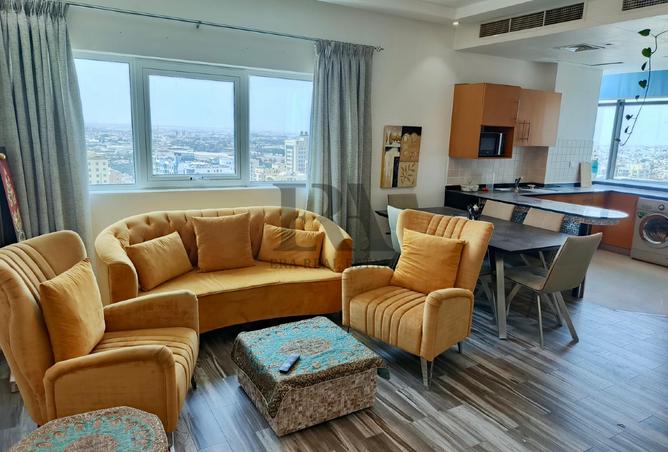 Apartment - 1 Bedroom - 2 Bathrooms for rent in Sanabis - Manama - Capital Governorate