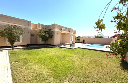 فيلا - 4 غرف نوم - 4 حمامات للايجار في الجنبية - المحافظة الشمالية