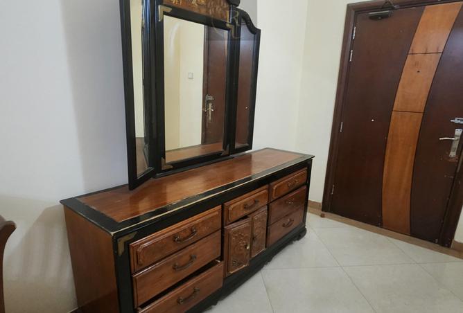 951258 - Property Image 3