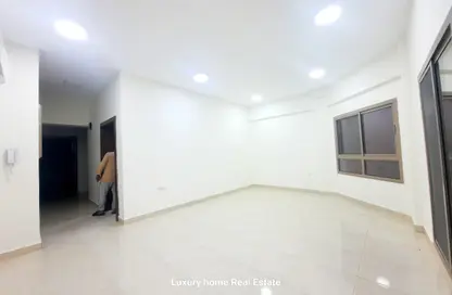 Apartment - 3 Bedrooms - 2 Bathrooms for rent in Hidd - Muharraq Governorate