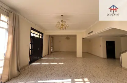 Villa - 4 Bedrooms - 4 Bathrooms for rent in Busaiteen - Muharraq Governorate