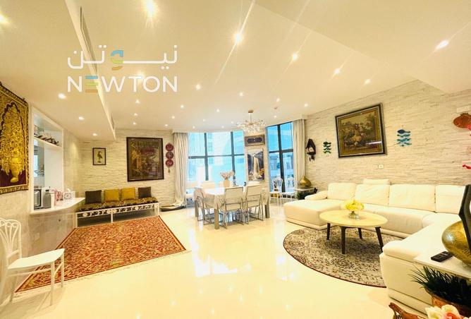 989478 - Property Image 2