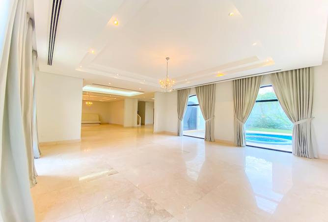 977371 - Property Image 3