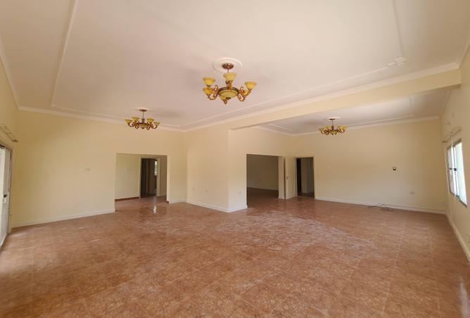 972222 - Property Image 2