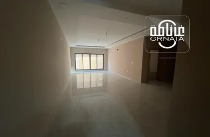 Apartment - 2 Bedrooms - 3 Bathrooms for rent in Hamad Town - Northern Governorate