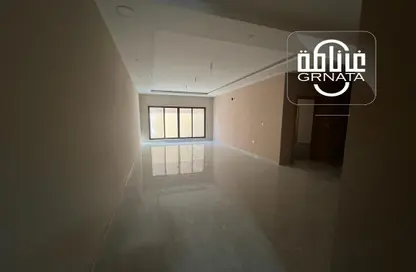 Empty Room image for: Apartment - 2 Bedrooms - 3 Bathrooms for rent in Hamad Town - Northern Governorate, Image 1