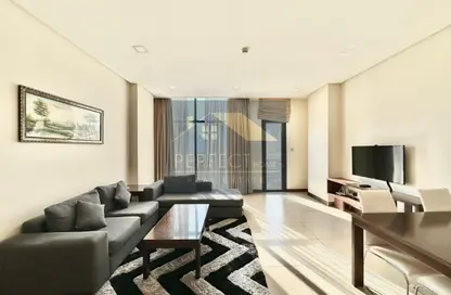 Apartment - 2 Bedrooms - 3 Bathrooms for rent in Al Juffair - Capital Governorate