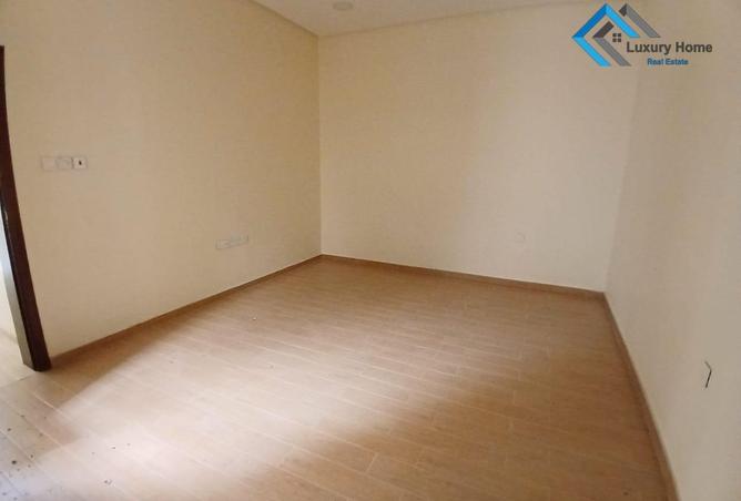 984816 - Property Image 2