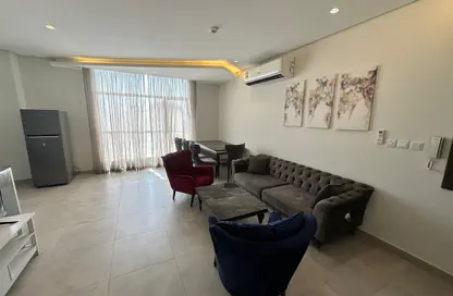 Apartment - 2 Bedrooms - 2 Bathrooms for rent in Mahooz - Manama - Capital Governorate
