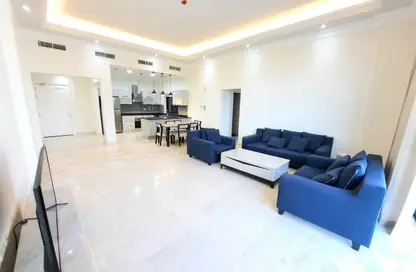 Apartment - 3 Bedrooms - 2 Bathrooms for rent in Um Al Hasam - Manama - Capital Governorate
