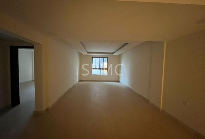 975816 - Property Image 3