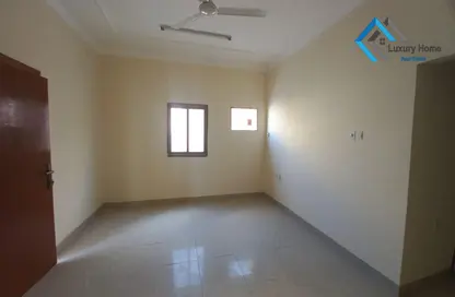 Empty Room image for: Apartment - 2 Bedrooms - 2 Bathrooms for rent in Alhajiyat - Riffa - Southern Governorate, Image 1