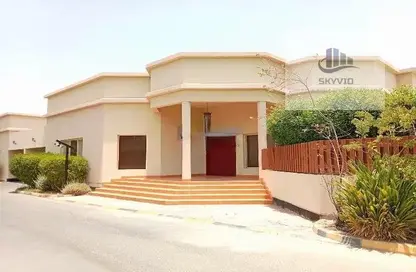 فيلا - 4 غرف نوم - 4 حمامات للايجار في الجنبية - المحافظة الشمالية