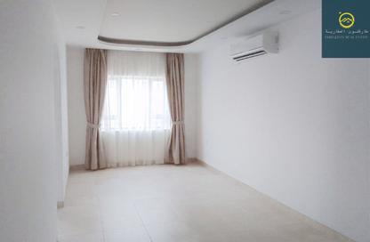 Apartment - 2 Bedrooms - 2 Bathrooms for rent in Hidd - Muharraq Governorate