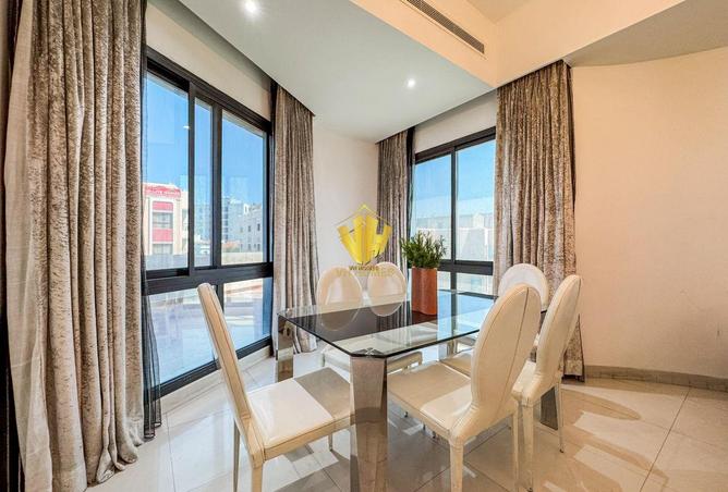 984960 - Property Image 2